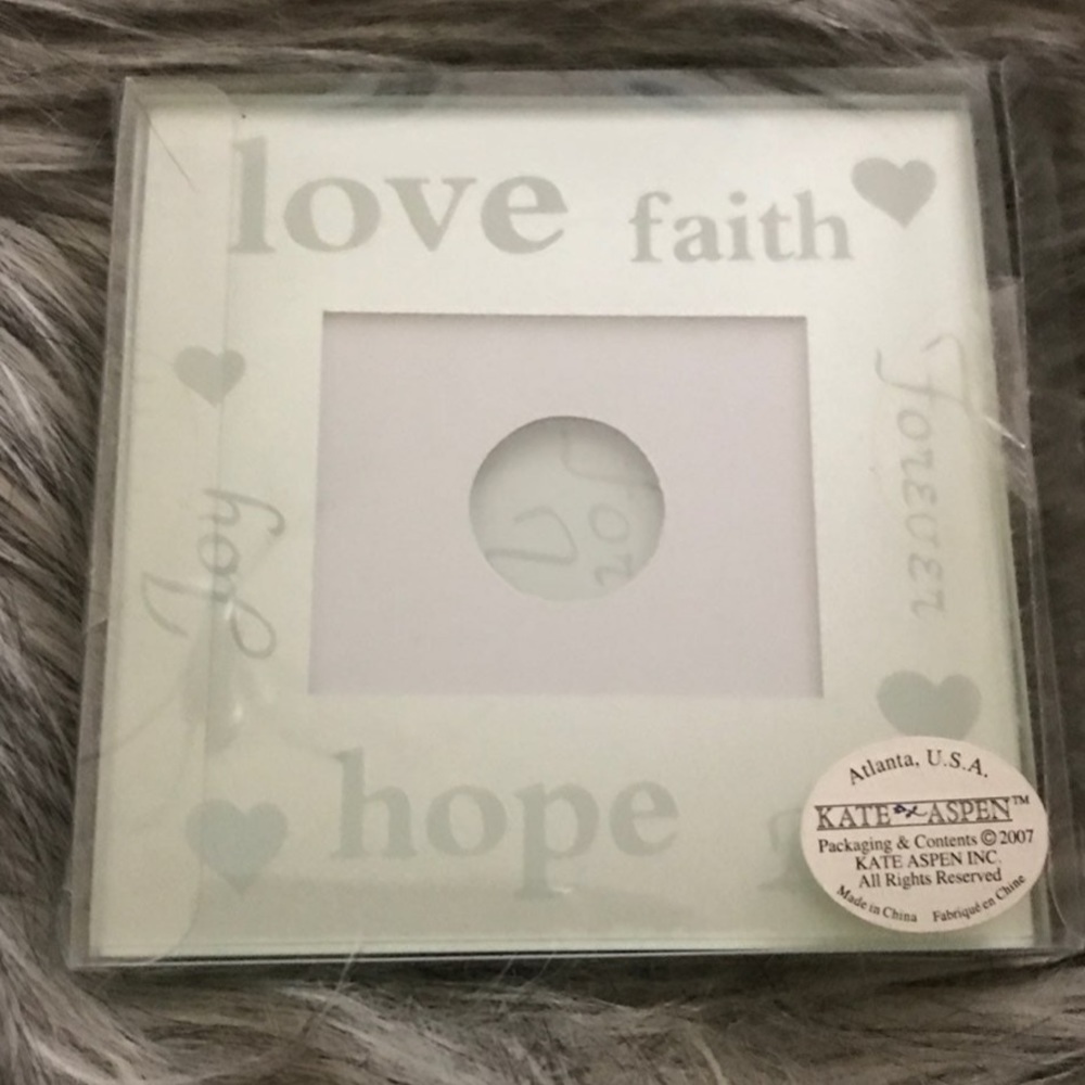 Kate Aspen Frame 2.5 x2.5” New!